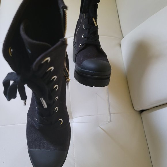 MICHAEL KORS COREY CANVAS COMBAT BOOT( BLACK ) - Picture 11 of 16
